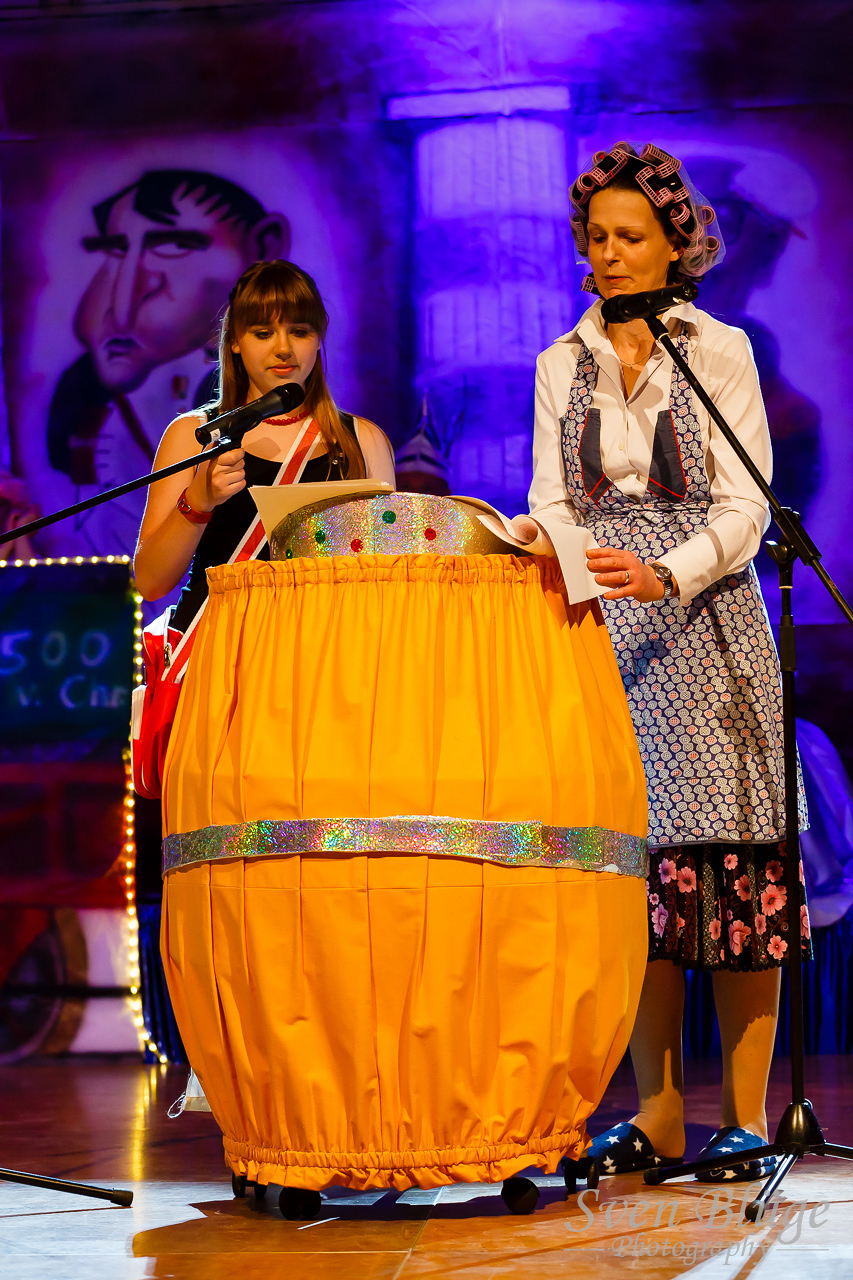 Weiberfastnacht: image 32 of 194
