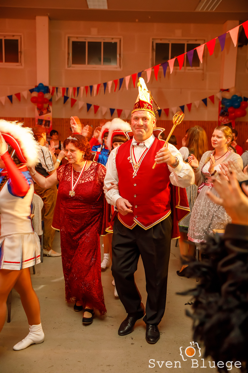 Weiberfastnacht 2018: image 18 of 172